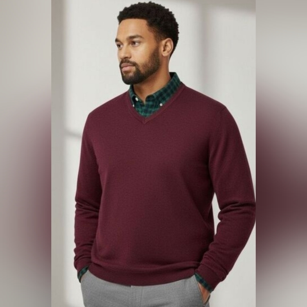 Tommy Bahama Mens Size Medium Burgandy Silk/Cotton Blend V-Neck Sweater